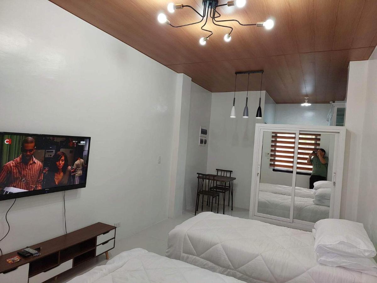 Flb Apartelle Los Banos Los Banos  Exterior foto