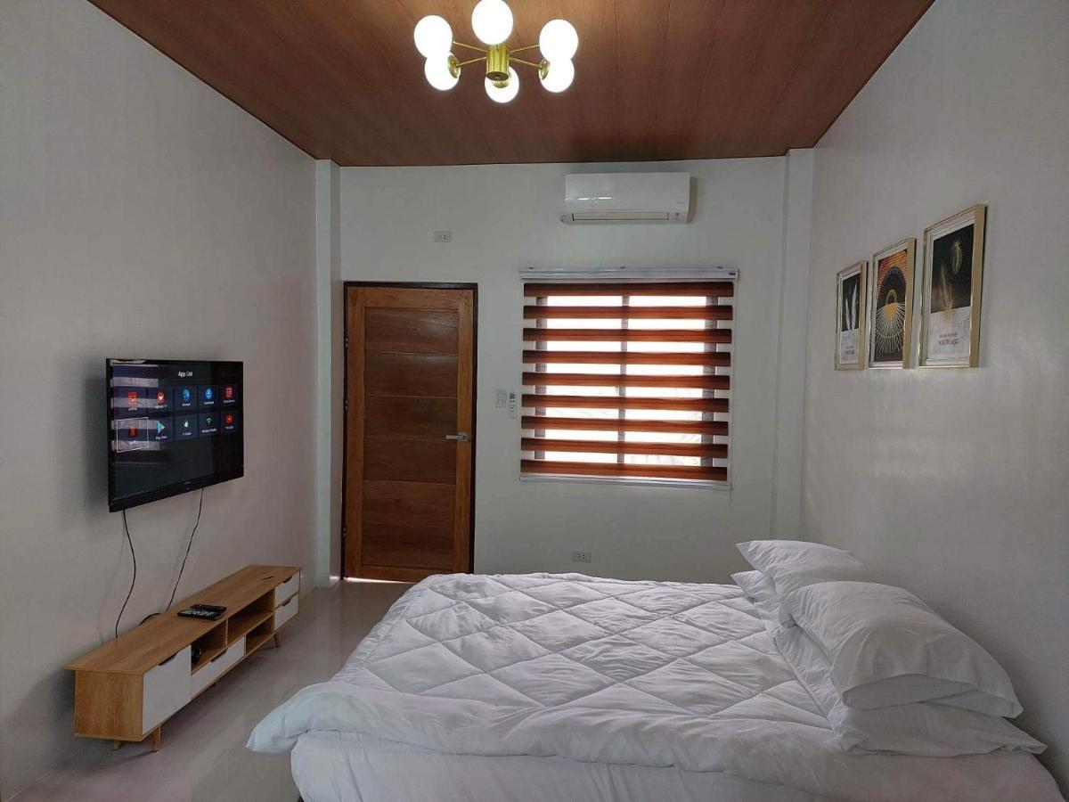 Flb Apartelle Los Banos Los Banos  Exterior foto